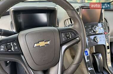Хэтчбек Chevrolet Volt 2013 в 