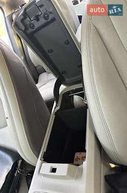 Хэтчбек Chevrolet Volt 2013 в 