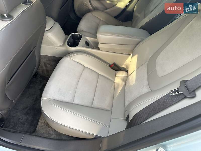 Хэтчбек Chevrolet Volt 2013 в Сумах