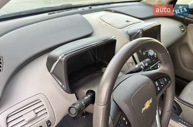 Хэтчбек Chevrolet Volt 2013 в 