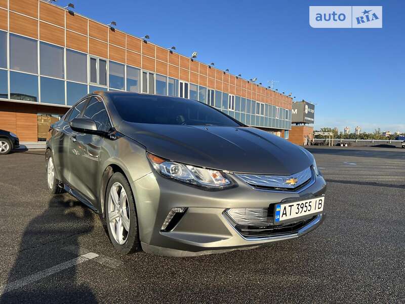 Хэтчбек Chevrolet Volt 2016 в Киеве