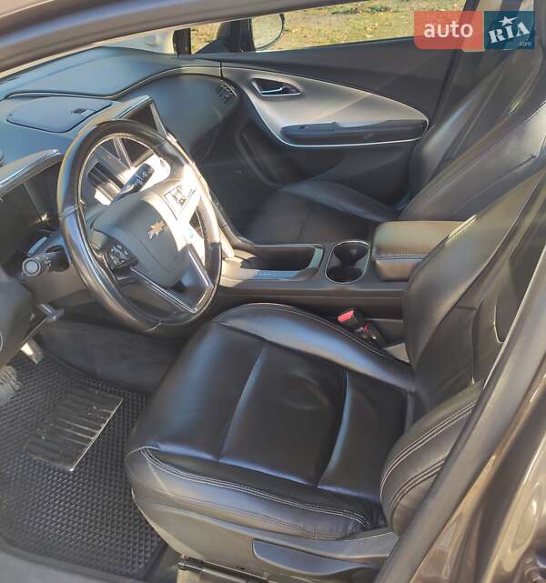 Хэтчбек Chevrolet Volt 2014 в Белой Церкви