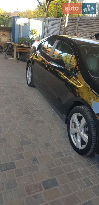Хэтчбек Chevrolet Volt 2014 в Львове