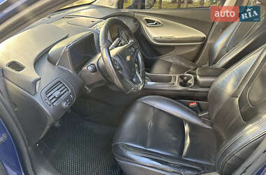 Хэтчбек Chevrolet Volt 2012 в 
