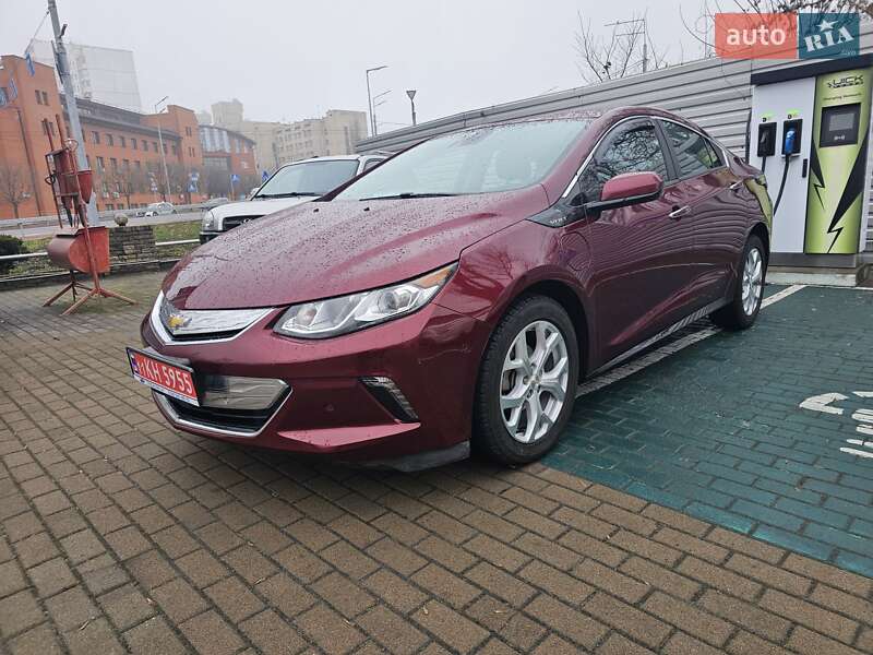 Хетчбек Chevrolet Volt 2016 в Києві