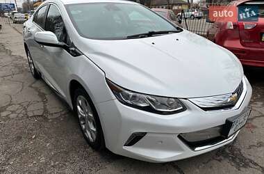 Хэтчбек Chevrolet Volt 2016 в Полтаве