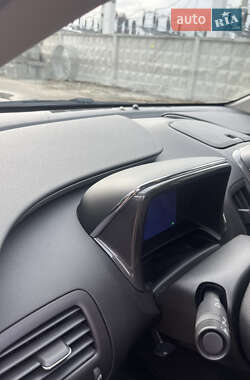 Хэтчбек Chevrolet Volt 2011 в 