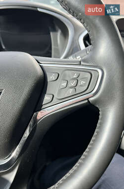Хэтчбек Chevrolet Volt 2016 в 
