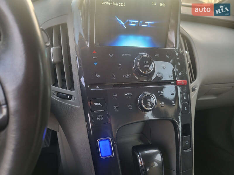 Хэтчбек Chevrolet Volt 2013 в Золотоноше