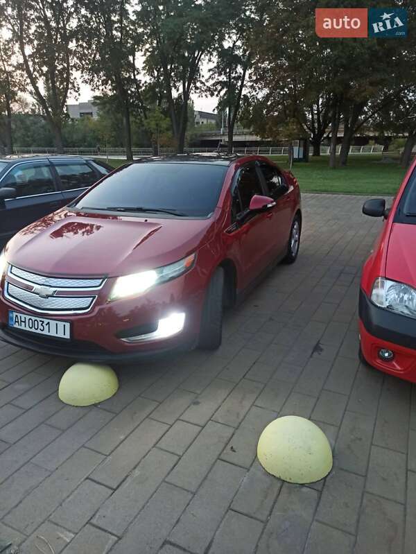 Хэтчбек Chevrolet Volt 2012 в Славянске
