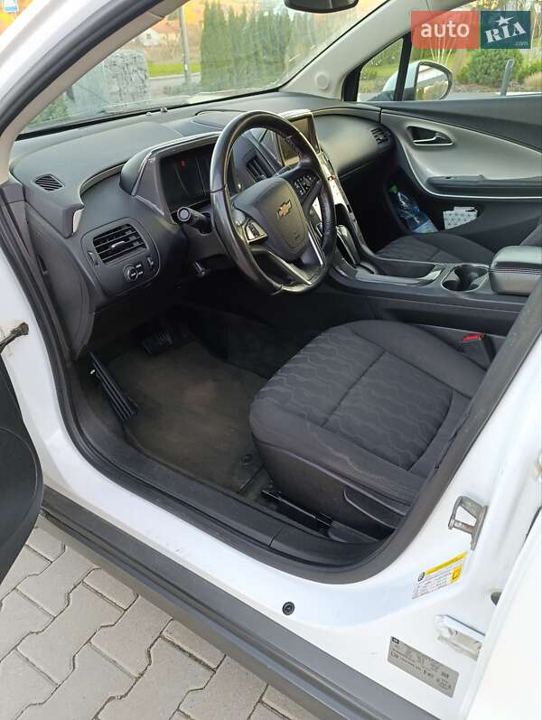 Хэтчбек Chevrolet Volt 2015 в Стрые