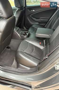 Хэтчбек Chevrolet Volt 2017 в 