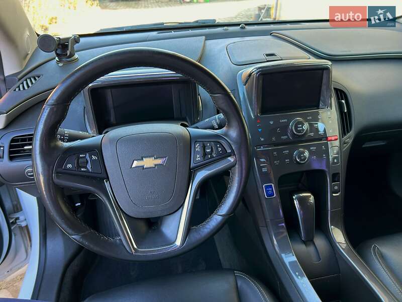 Хэтчбек Chevrolet Volt 2013 в Стрые