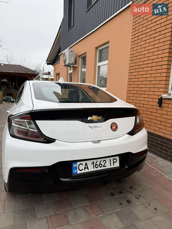 Хетчбек Chevrolet Volt 2016 в Черкасах