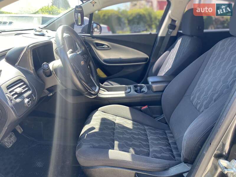 Хэтчбек Chevrolet Volt 2013 в Тернополе