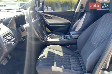 Хэтчбек Chevrolet Volt 2013 в 