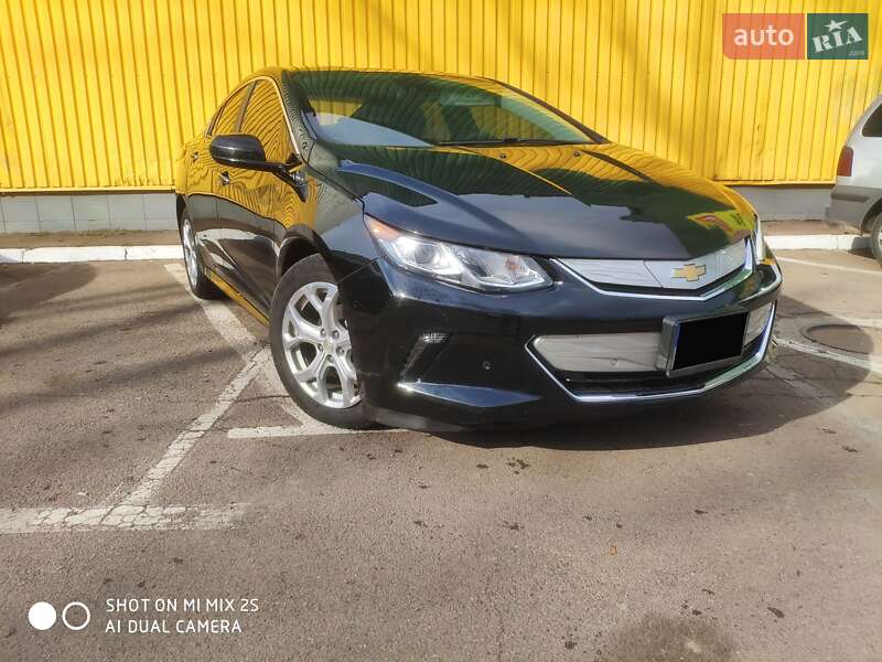 Хэтчбек Chevrolet Volt 2017 в Ужгороде
