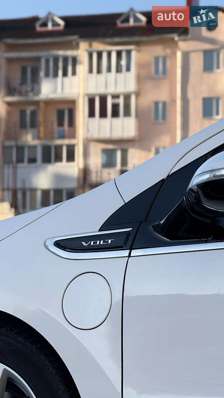 Хетчбек Chevrolet Volt 2013 в Умані
