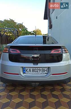 Хэтчбек Chevrolet Volt 2012 в 