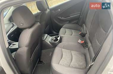 Хэтчбек Chevrolet Volt 2018 в Киеве