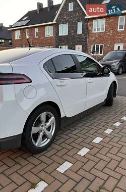Хэтчбек Chevrolet Volt 2014 в 