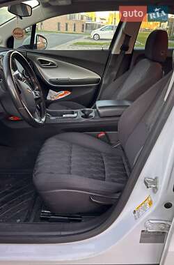 Хэтчбек Chevrolet Volt 2014 в 