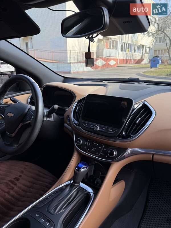 Хэтчбек Chevrolet Volt 2016 в Первомайске