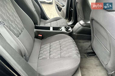 Хэтчбек Chevrolet Volt 2015 в 
