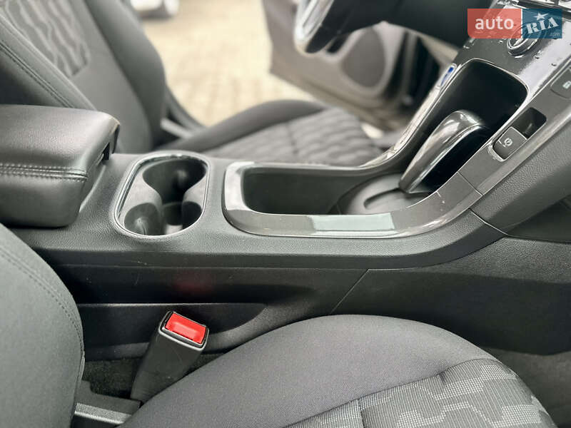 Хэтчбек Chevrolet Volt 2015 в Одессе