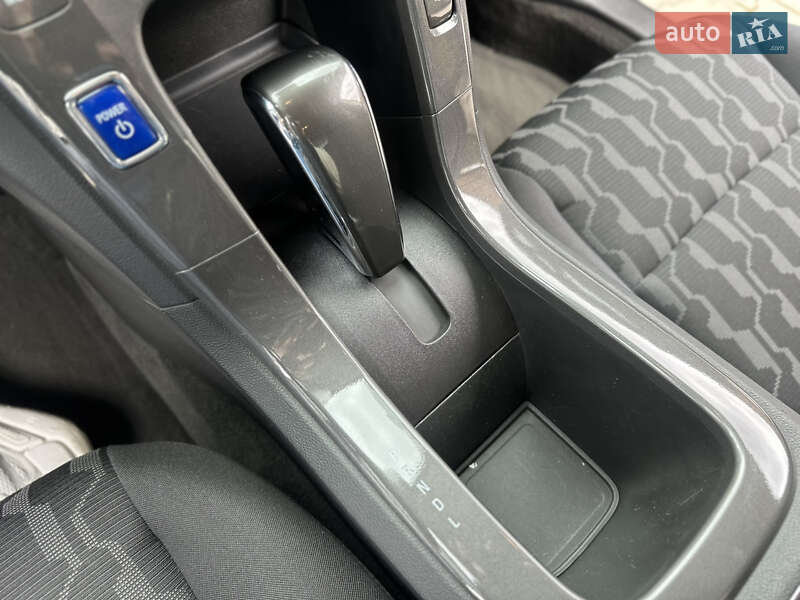 Хэтчбек Chevrolet Volt 2015 в Одессе