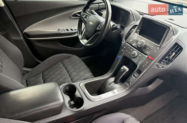 Хэтчбек Chevrolet Volt 2015 в 