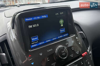 Хэтчбек Chevrolet Volt 2015 в 