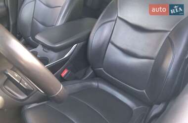 Хэтчбек Chevrolet Volt 2018 в Киеве