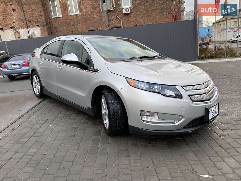 Хэтчбек Chevrolet Volt 2014 в Днепре