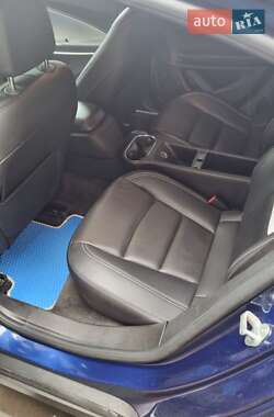 Хэтчбек Chevrolet Volt 2013 в 