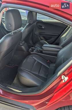 Хэтчбек Chevrolet Volt 2013 в 