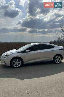 Хэтчбек Chevrolet Volt 2016 в 