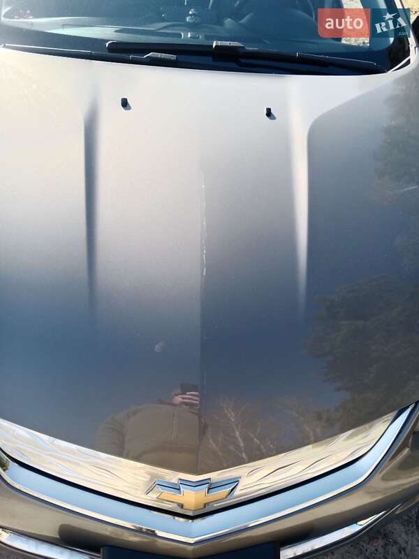 Хетчбек Chevrolet Volt 2017 в Києві