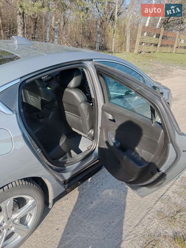 Хетчбек Chevrolet Volt 2017 в Києві