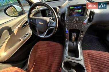 Хэтчбек Chevrolet Volt 2011 в 