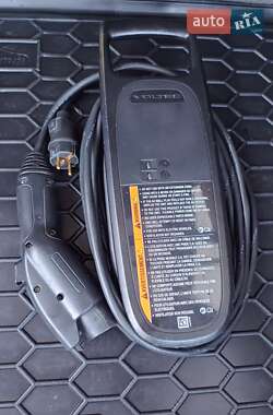 Хэтчбек Chevrolet Volt 2013 в 
