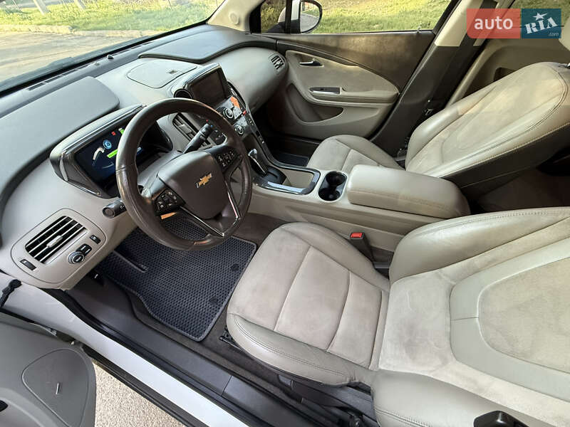 Хетчбек Chevrolet Volt 2013 в Києві
