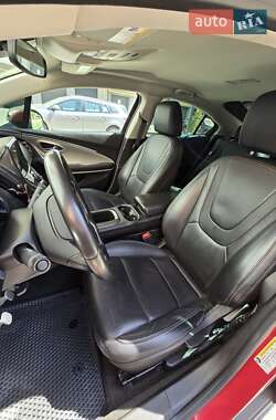 Хэтчбек Chevrolet Volt 2015 в 