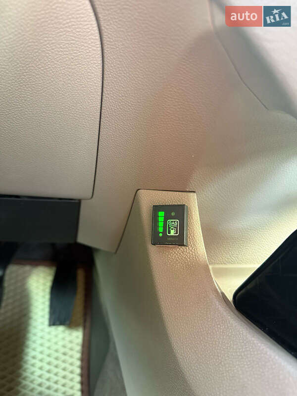 Хэтчбек Chevrolet Volt 2012 в Днепре