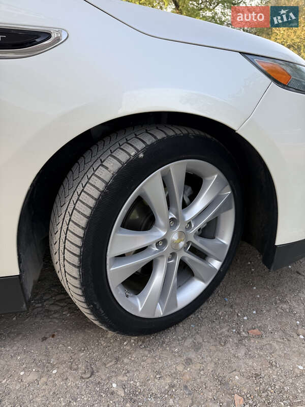 Хетчбек Chevrolet Volt 2013 в Івано-Франківську