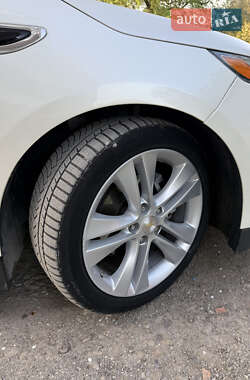 Хетчбек Chevrolet Volt 2013 в 