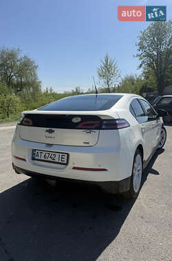 Хетчбек Chevrolet Volt 2013 в 