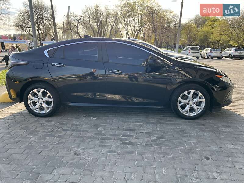 Хетчбек Chevrolet Volt 2016 в Харкові