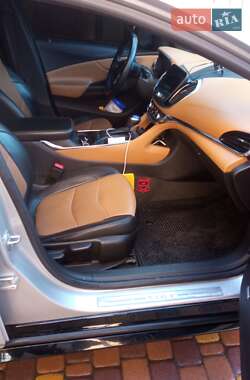 Хетчбек Chevrolet Volt 2016 в 