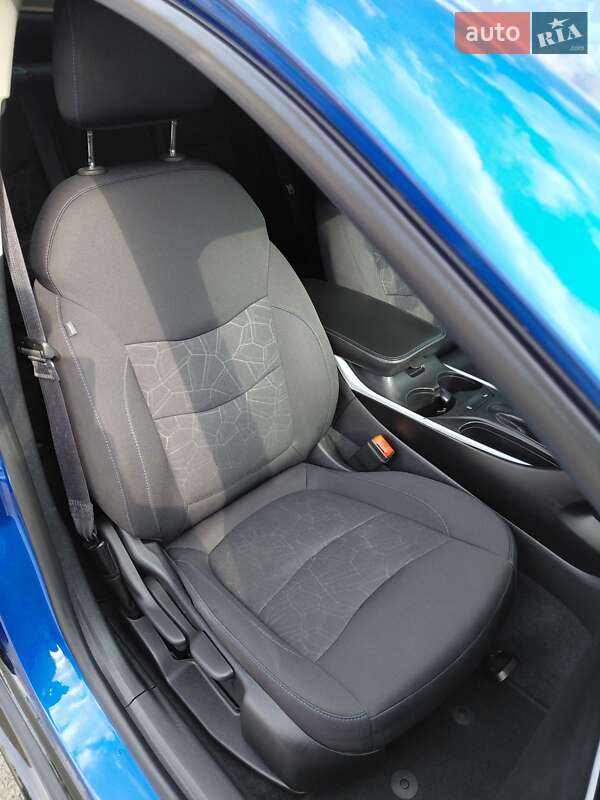 Хэтчбек Chevrolet Volt 2018 в Василькове